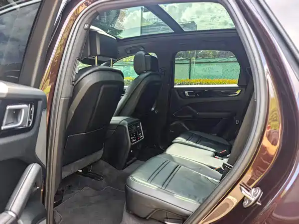 Porsche Cayenne 2019