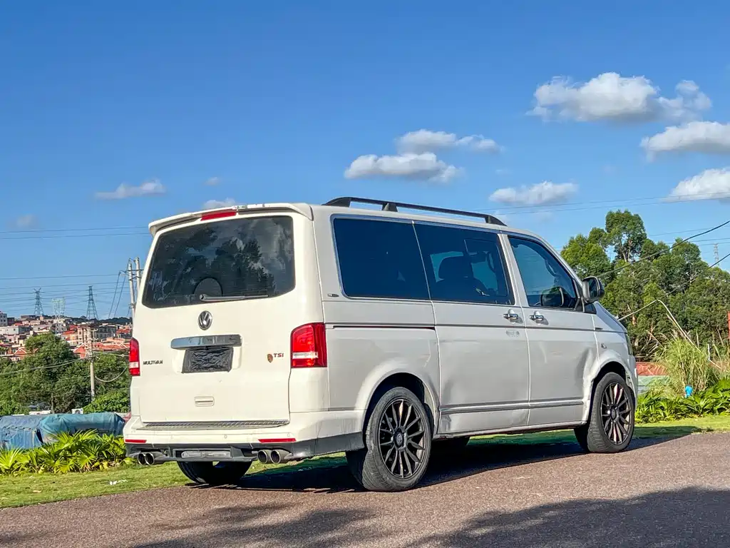 Volkswagen Multivan 2016