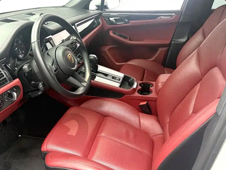 Porsche Macan 2024 — фото 9