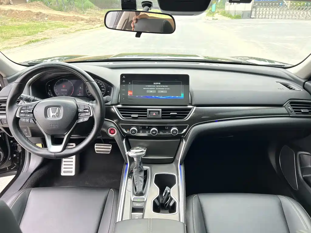 Honda Accord 2023 — фото 13