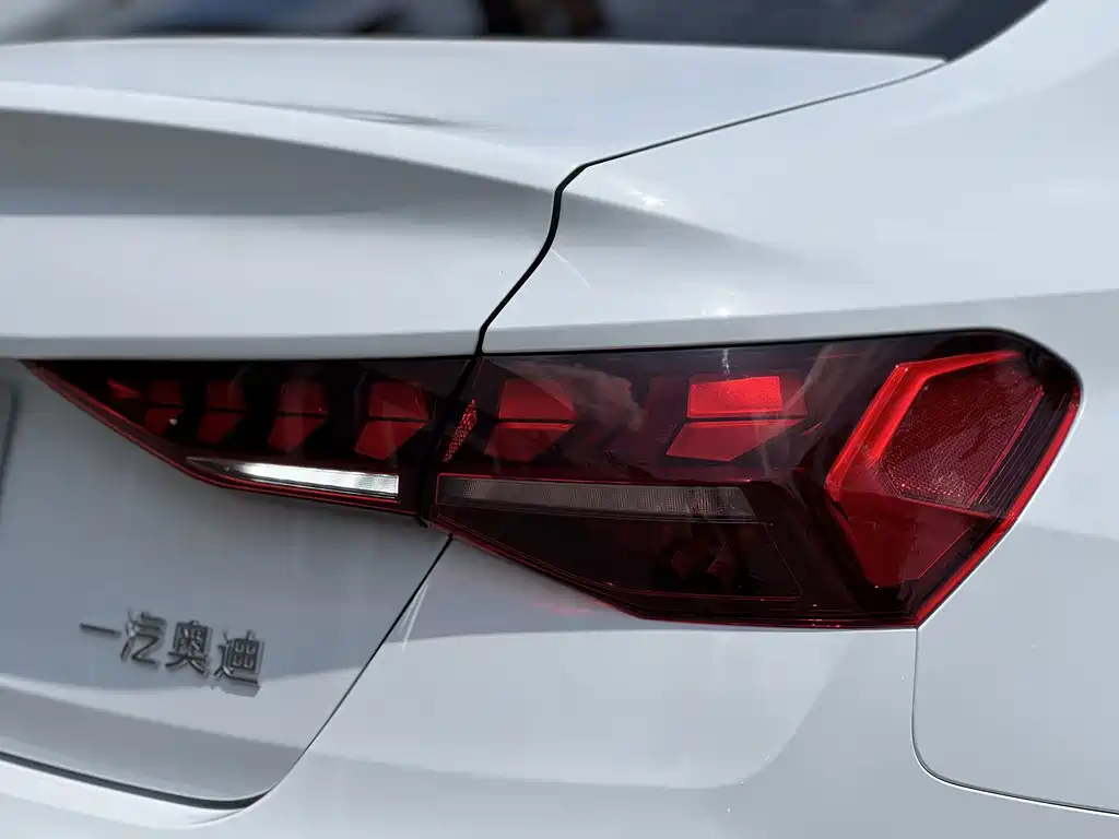 Audi A3 2025 — фото 14