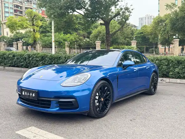 Porsche Panamera 2018