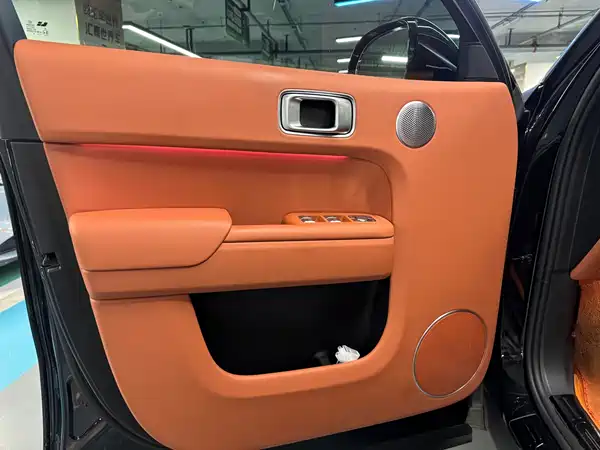 Li Auto L9 2025