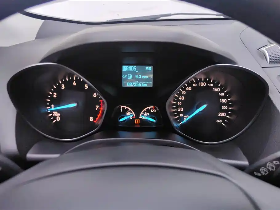 Ford Kuga 2018 — фото 14