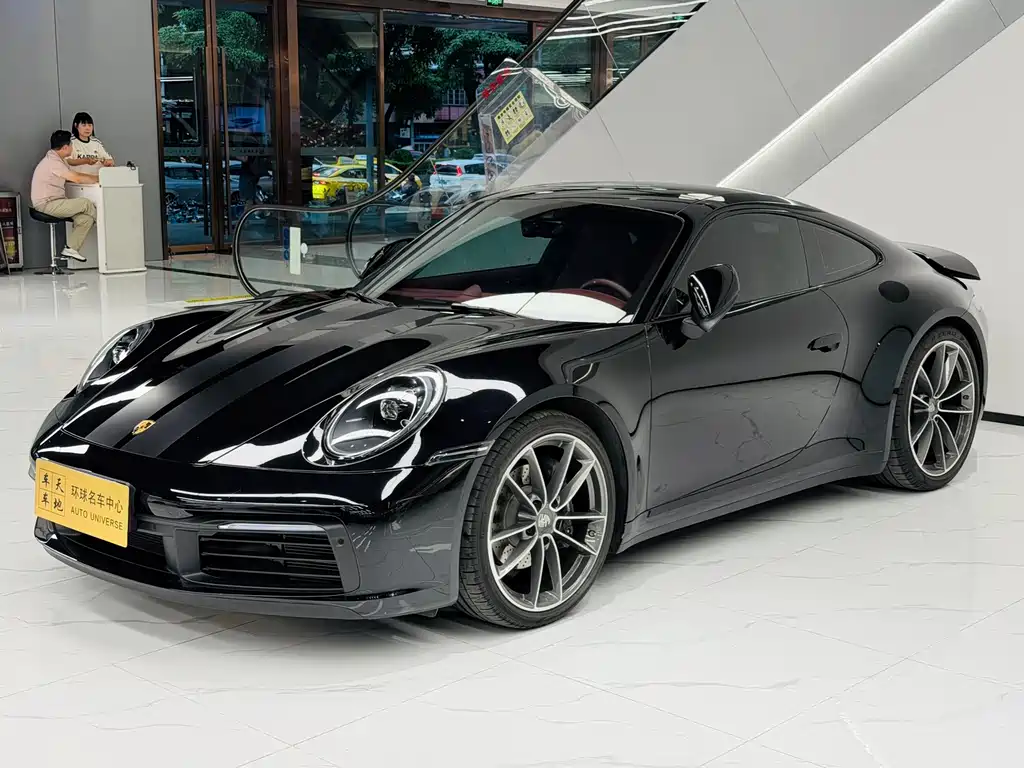 Porsche 911 2025