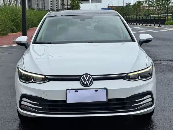 Volkswagen Golf 2022