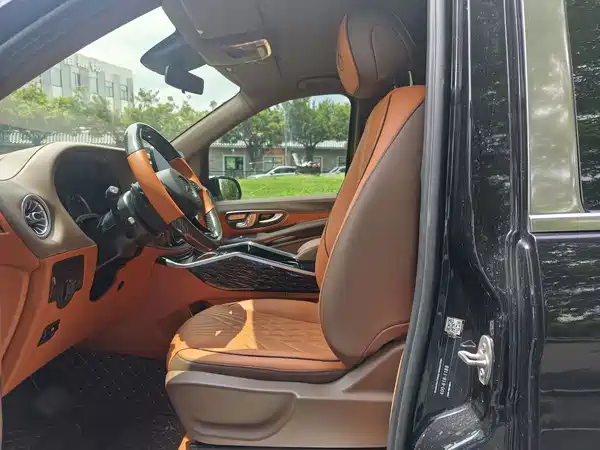 Mercedes-Benz Vito 2024