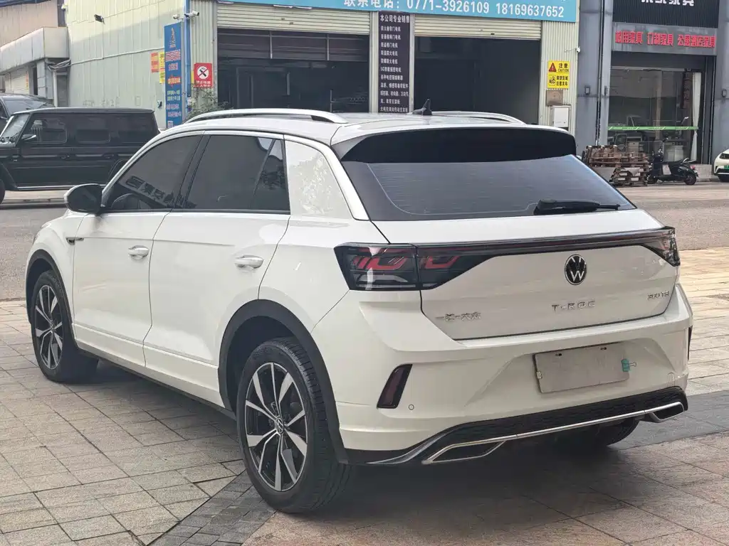 Volkswagen T-Roc 2023