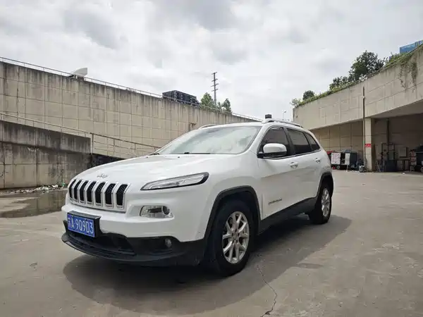 Jeep Cherokee 2016