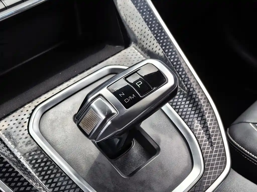 Haval M6 2021 — фото 17