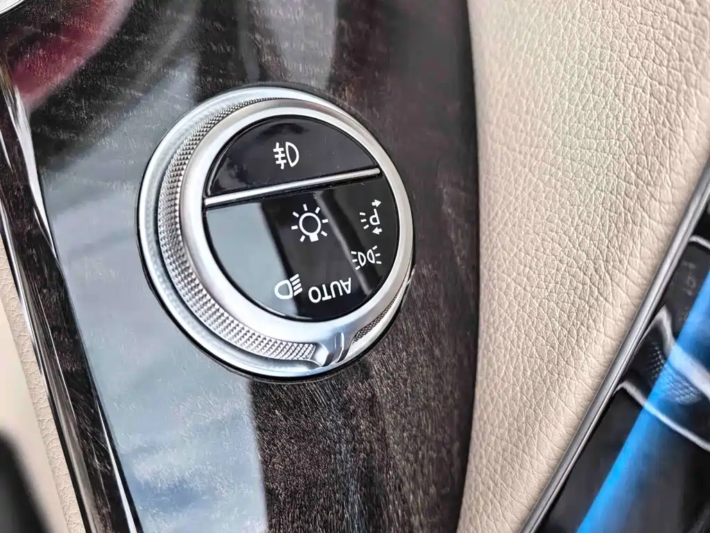 Mercedes-Benz Maybach S-Class 2025 — фото 12