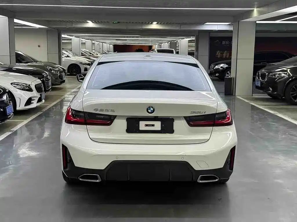 BMW 3 Series 2025 — фото 14