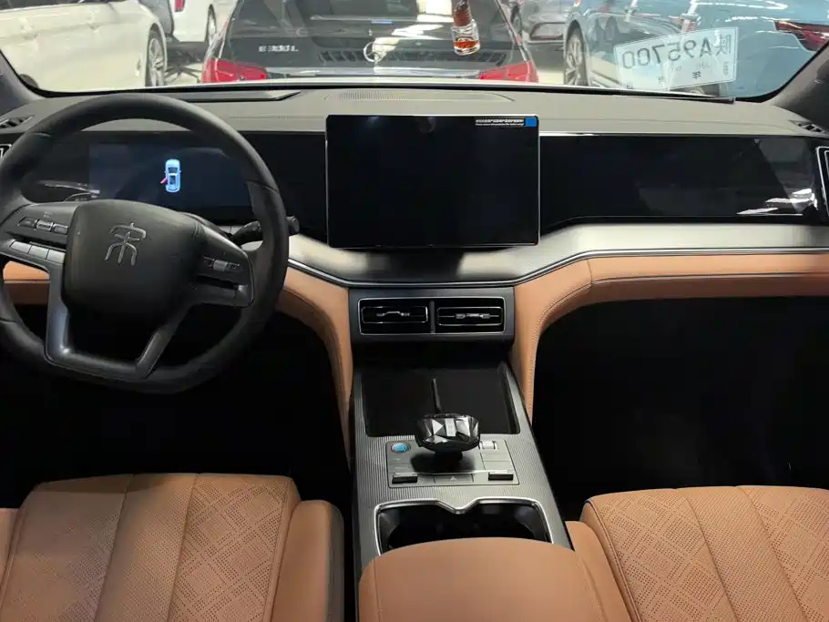 BYD Song L DM-i 2025 — фото 12