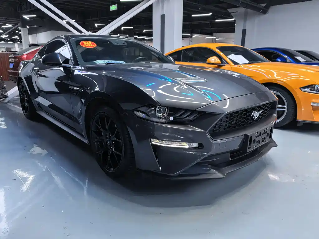 Ford Mustang 2020 — фото 3