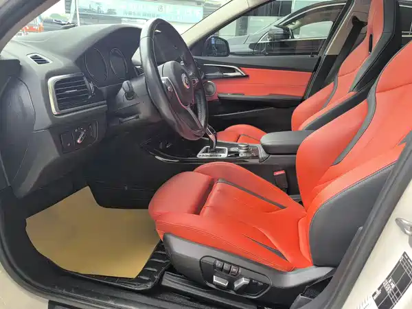 BMW 1 Series 2023