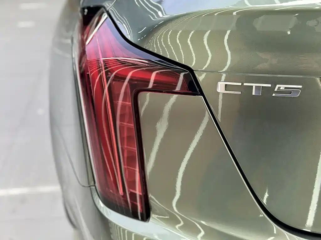 Cadillac CT5 2023 — фото 9