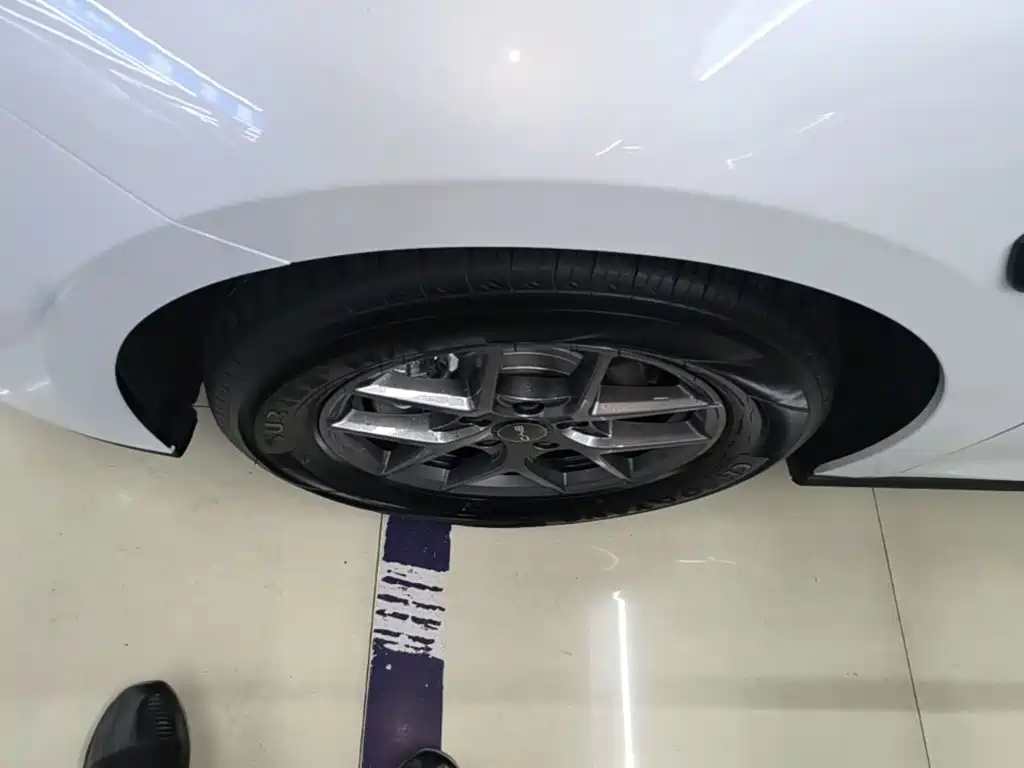 BYD Seal 06 2025 — фото 23