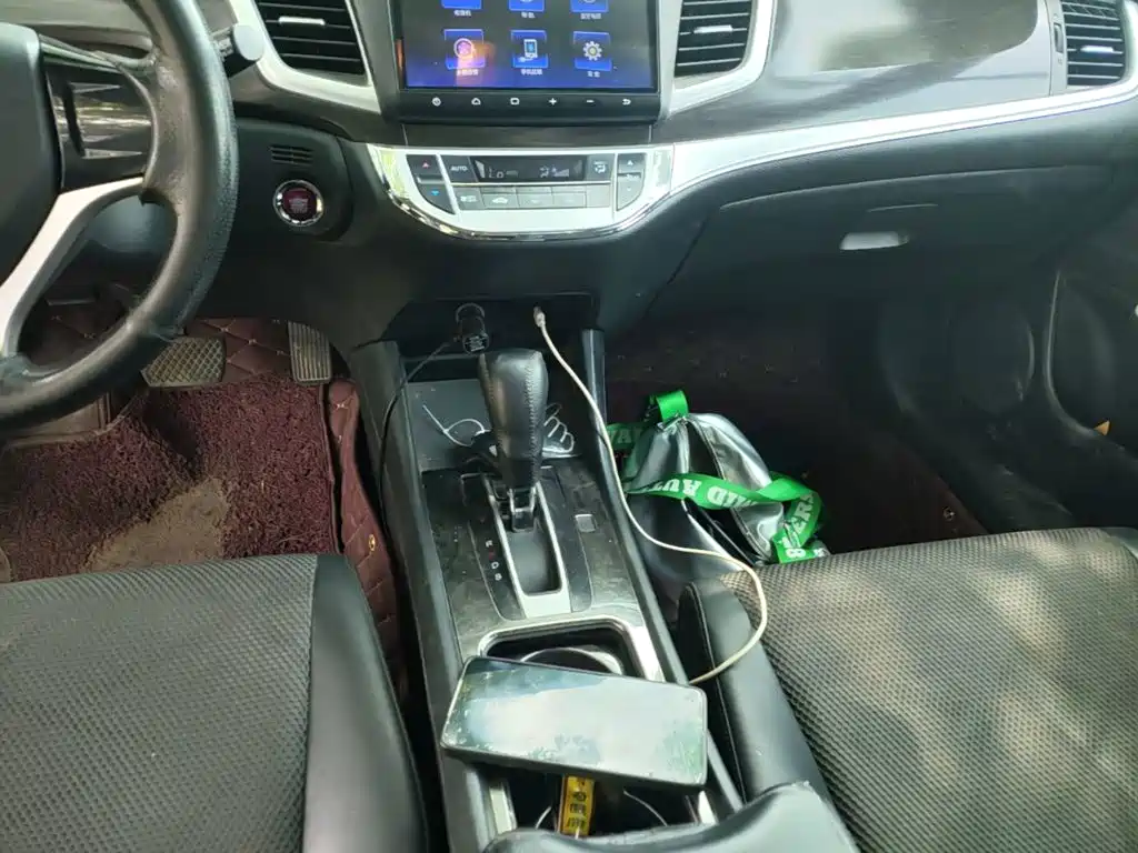 Honda Jade 2016 — фото 14