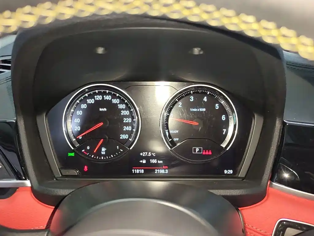 BMW X2 2023 — фото 12
