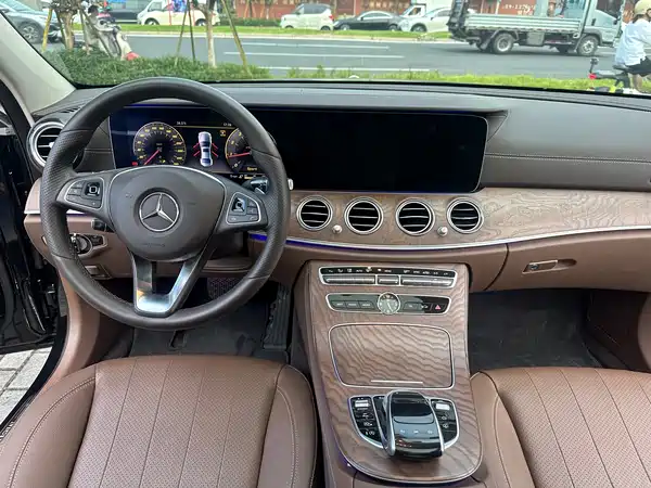 Mercedes-Benz E-Class 2018