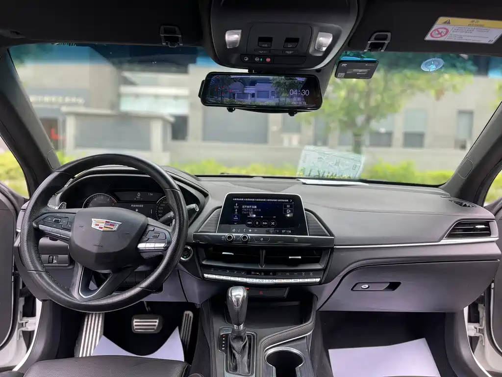 Cadillac CT4 2021 — фото 13