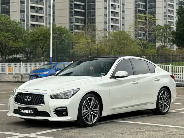 Infiniti Q50 2014