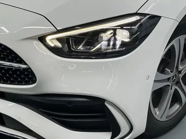 Mercedes-Benz C-Class 2022