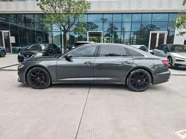 Audi A6L 2023