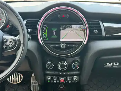 MINI MINI 2020