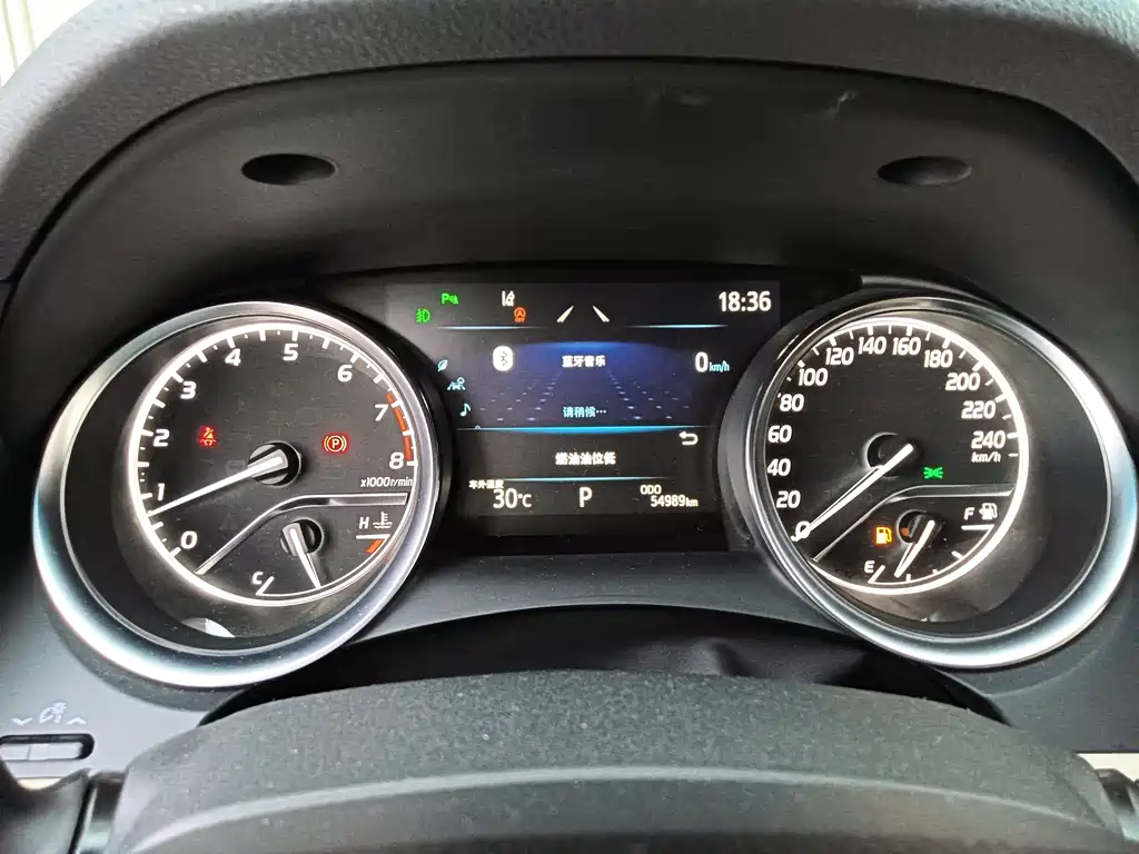 Toyota Camry 2020 — фото 18