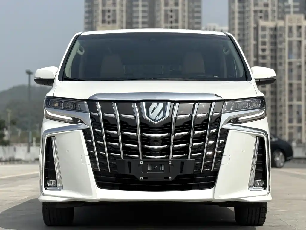 Toyota Alphard 2022 — фото 2