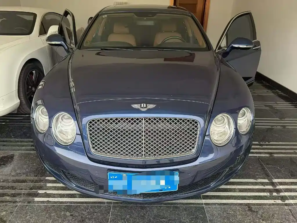 Bentley Flying Spur 2012 — фото 2
