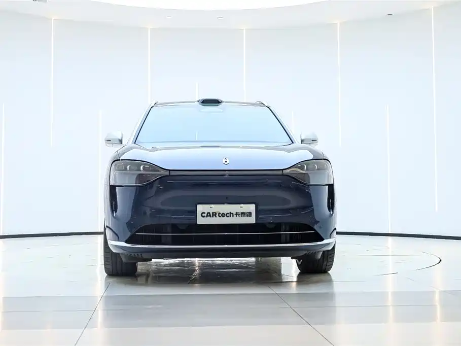 AITO M9 2024 — фото 2