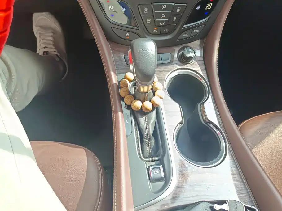 Buick Envision Plus 2017 — фото 16