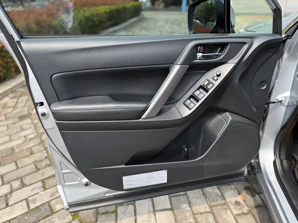 Subaru Forester 2016 — фото 14