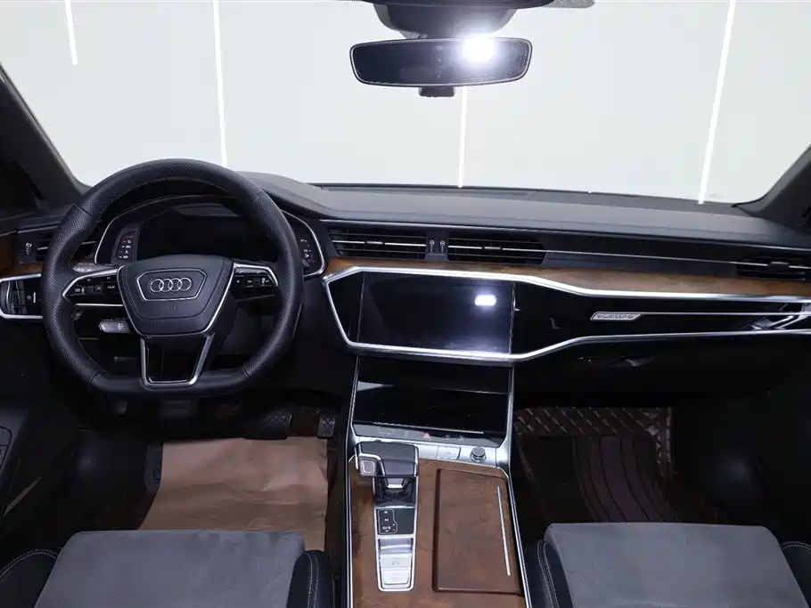 Audi A6L 2022 — фото 27