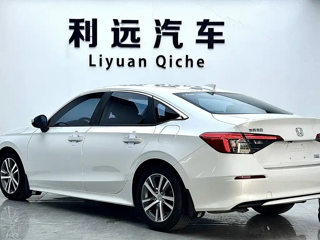 Honda Civic 2024 — фото 14