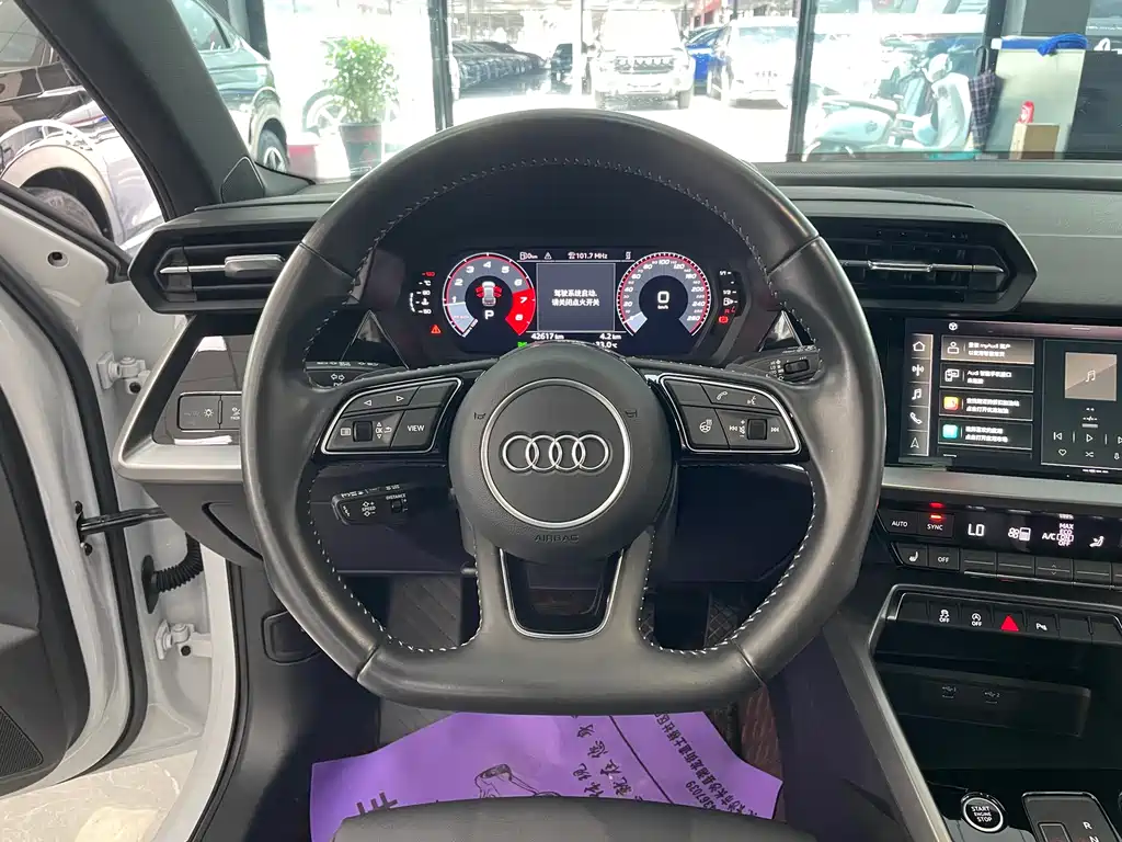 Audi A3 2022 — фото 10