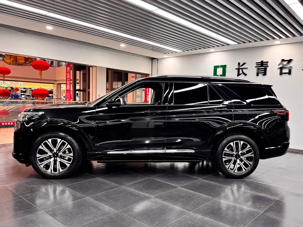 Ford Explorer 2025 — фото 3
