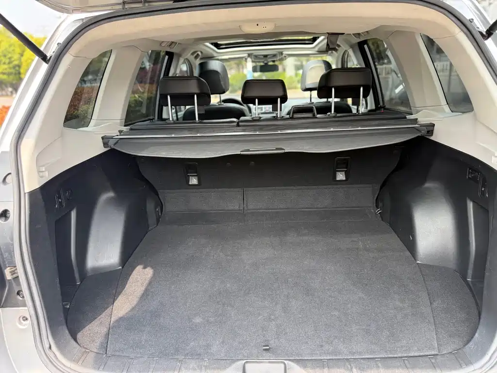 Subaru Forester 2016 — фото 12