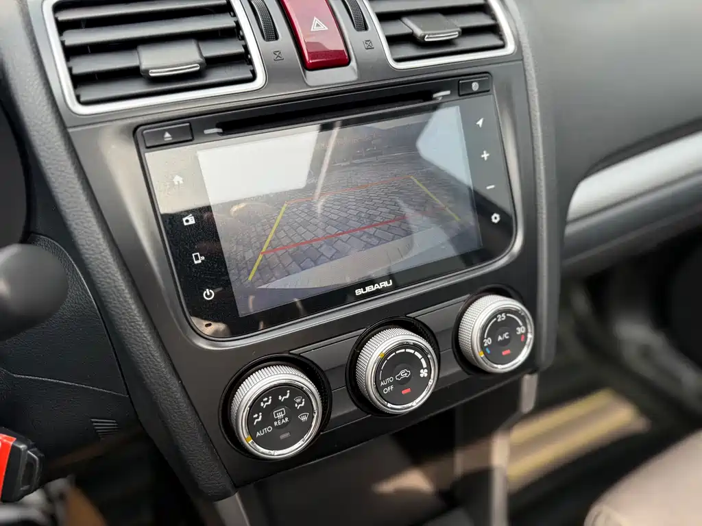 Subaru Forester 2016 — фото 15