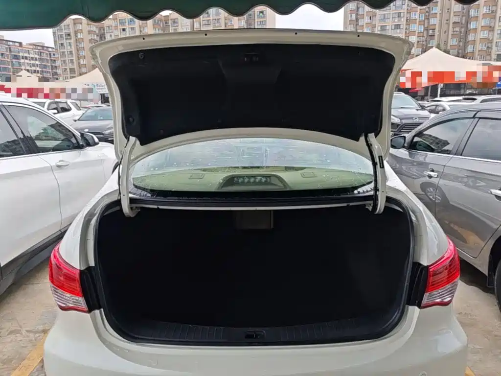 Nissan Sylphy 2019 — фото 19