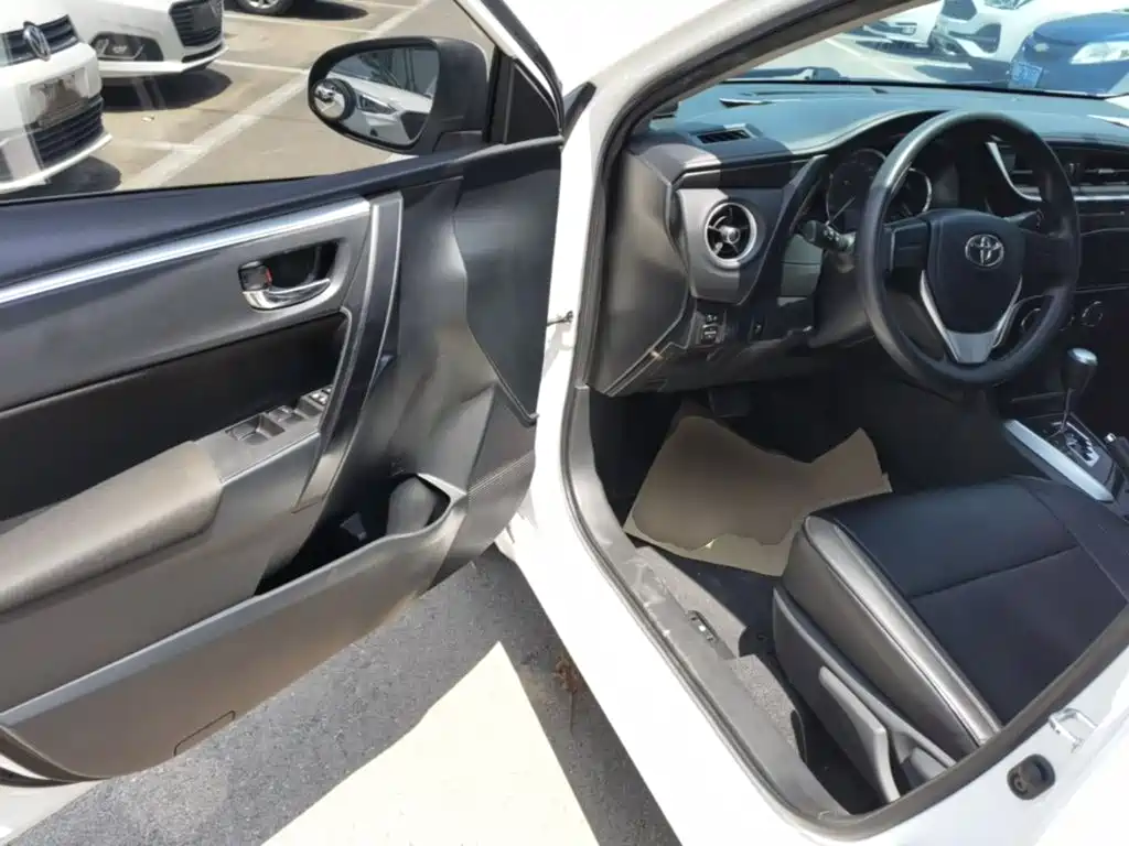 Toyota Corolla 2019 — фото 16