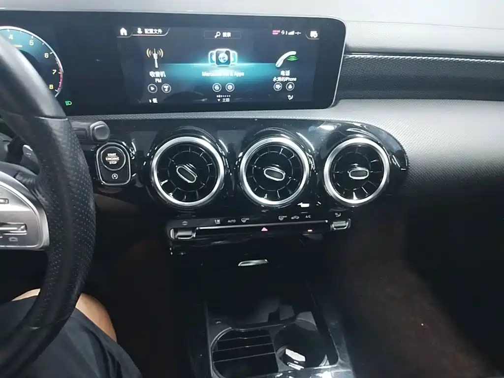 Mercedes-Benz A-Class 2019 — фото 20