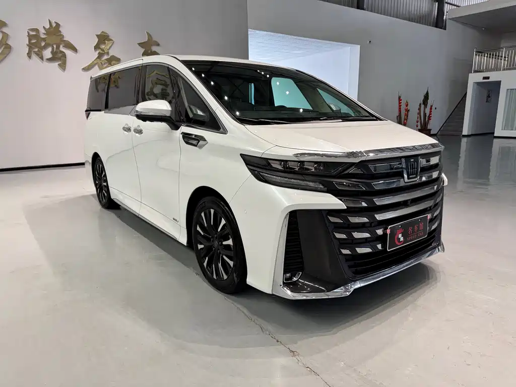 Toyota Vellfire 2023 — фото 8