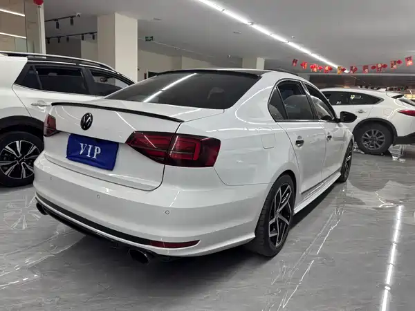 Volkswagen Sagitar 2017