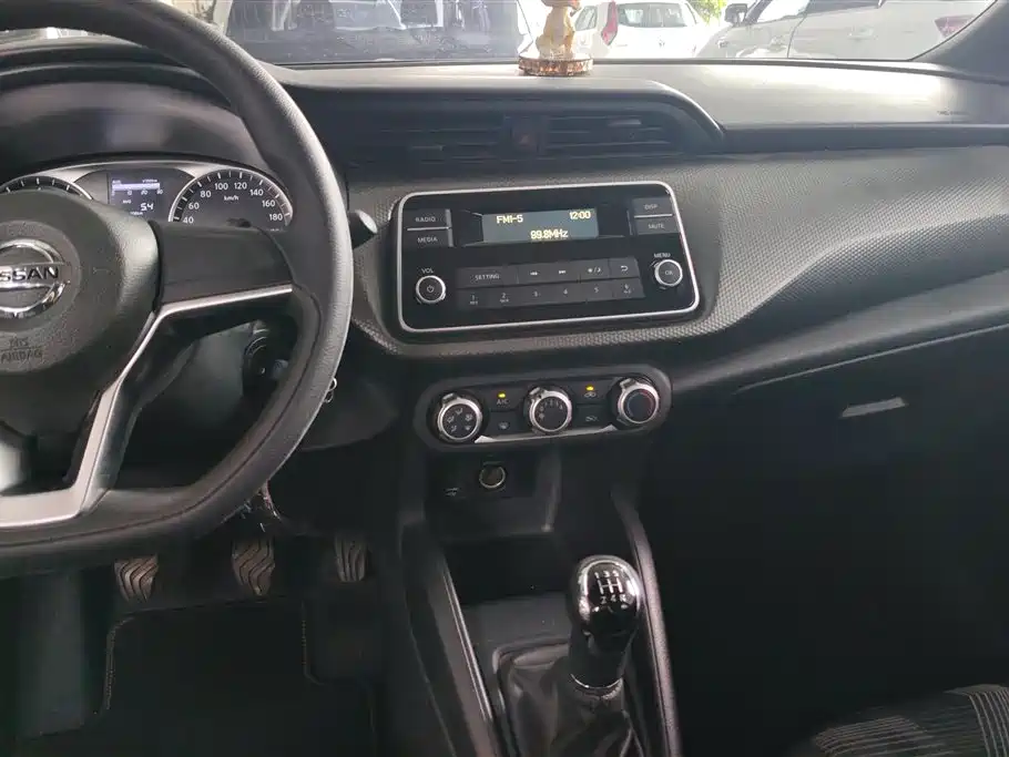 Nissan Kicks 2017 — фото 12