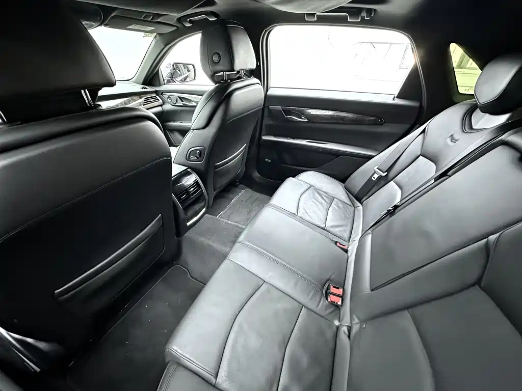 Cadillac CT6 2022 — фото 12