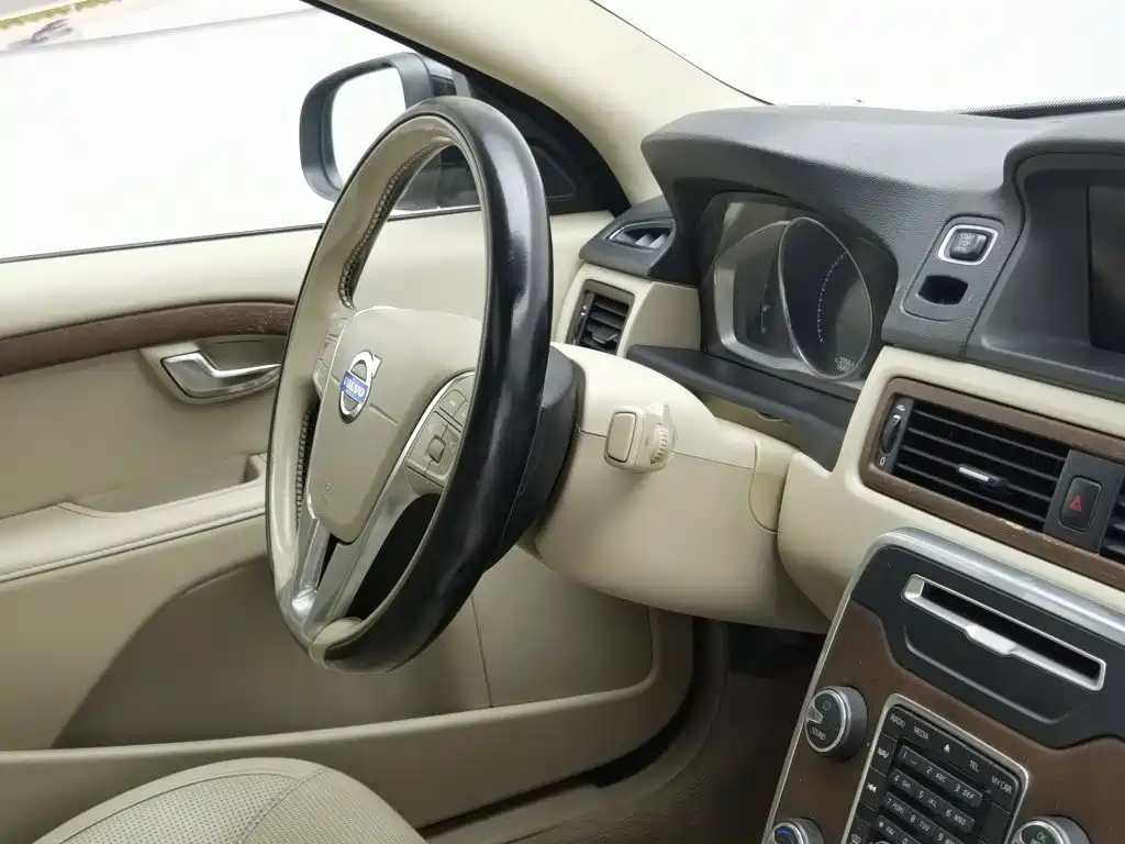 Volvo S80L 2015 — фото 22