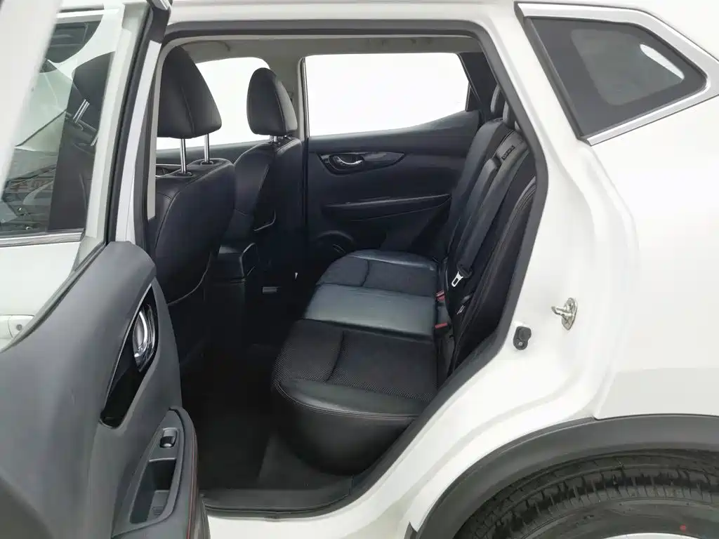 Nissan Qashqai 2018 — фото 15